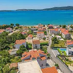 Amazing Apartment In Brodarica With Wifi Apartment