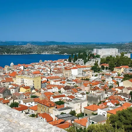 Amazing Apartment In Brodarica With Wifi Apartment