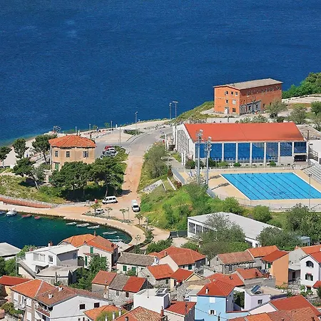 Amazing Apartment In Brodarica With Wifi