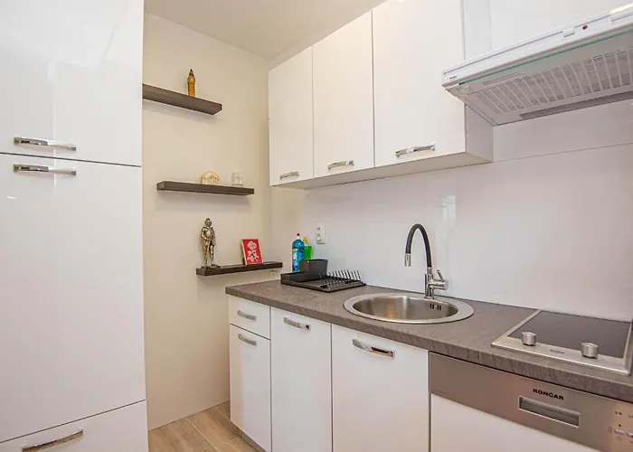 Beautiful In Appartement Brodarica (Sibenik-Knin)